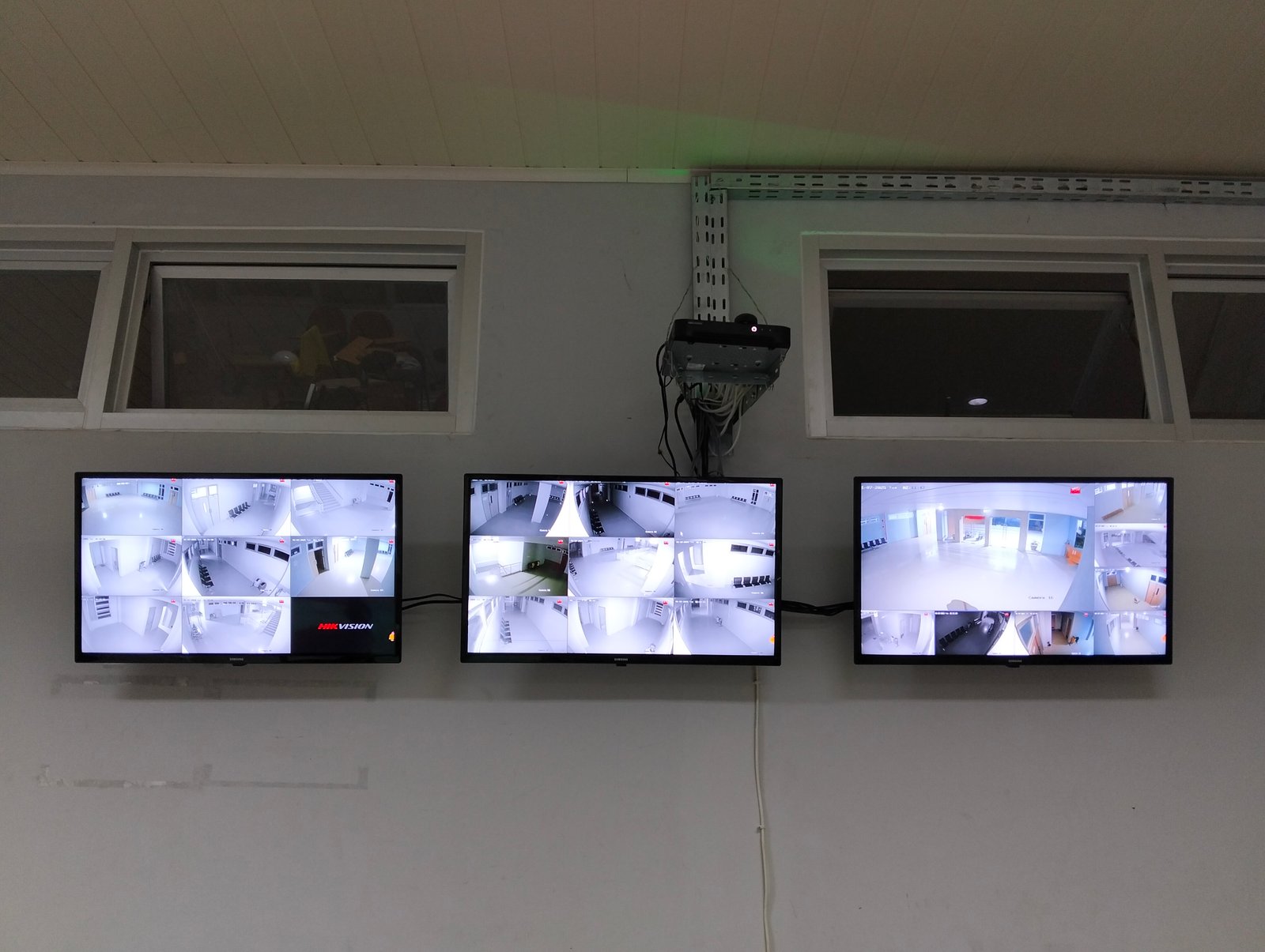 CCTV 32 Kanal Universitas Timor